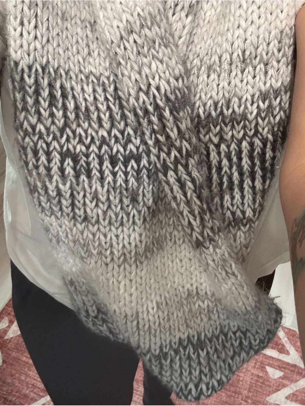 Abercrombie & Fitch Gray Ombre Knit Cowl infinity scarf